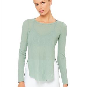 Alo Yoga Long Sleeve T-shirt